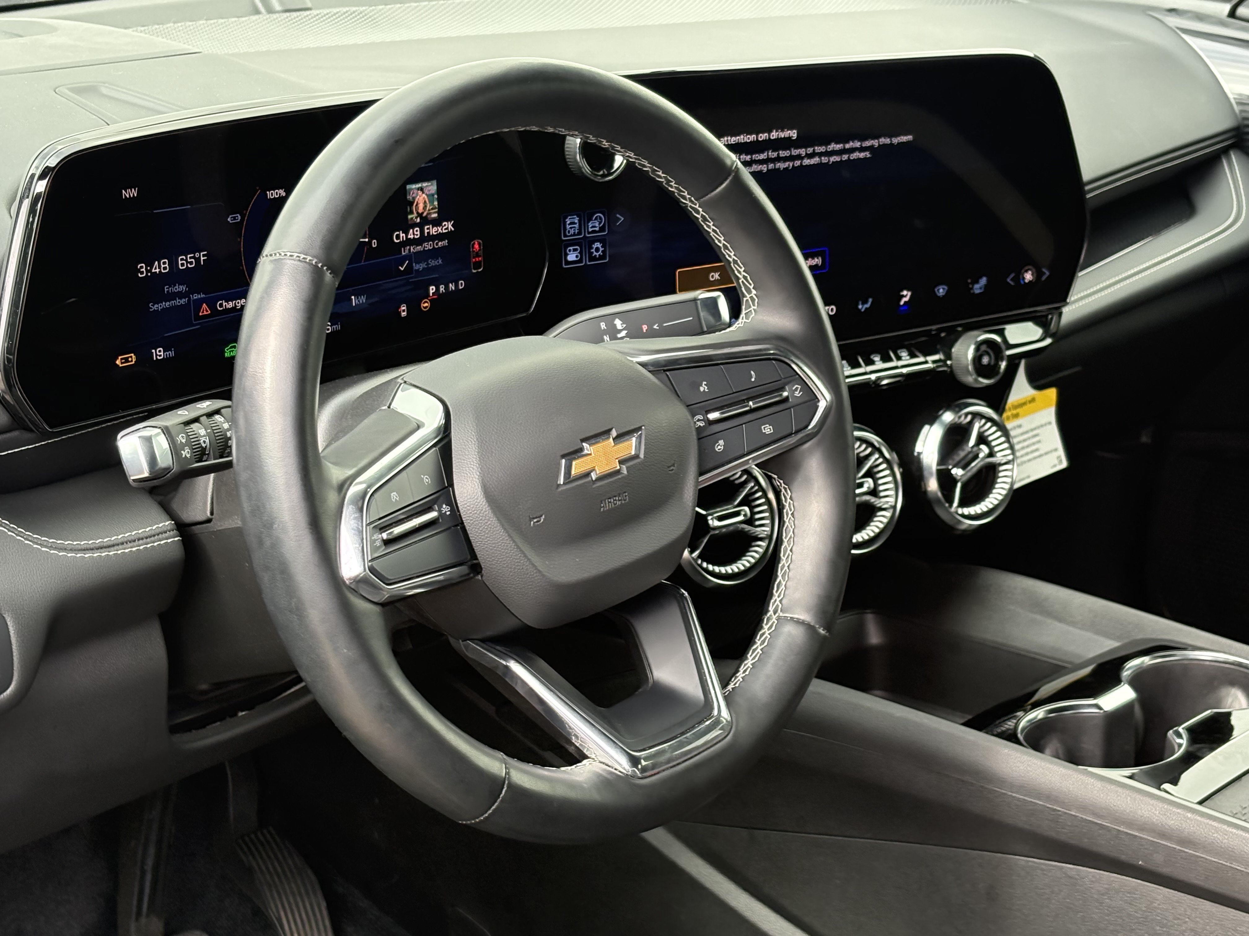 Used 2024 Chevrolet Blazer EV LT AWD/4WD image 15