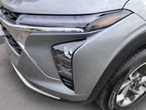 New 2026 Chevrolet Trax LT w/ Driver Confidence Package image 10