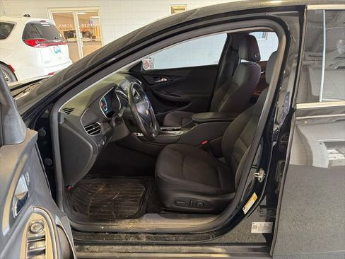 Used 2018 Chevrolet Malibu LT image 6