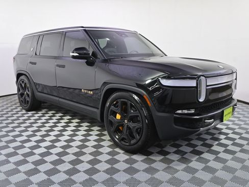 Used 2023 Rivian R1S Adventure AWD/4WD image 8