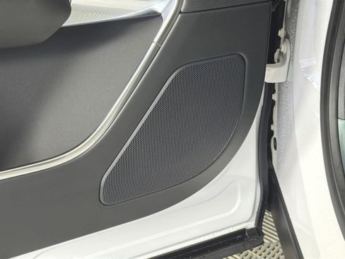 New 2026 Land Rover Range Rover SE image 21