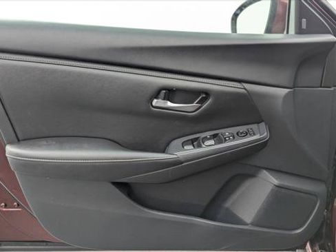Used 2024 Nissan Sentra SV FWD image 13