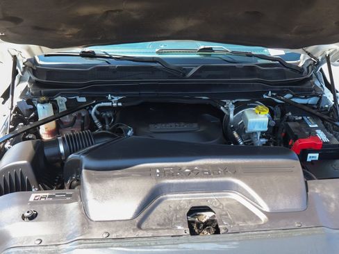 Used 2019 RAM 2500 Tradesman RWD image 12