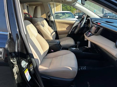 Used 2013 Toyota RAV4 XLE FWD image 10