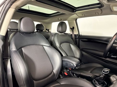 Used 2018 MINI Cooper S FWD image 32