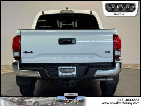 Used 2023 Toyota Tacoma SR5 AWD/4WD image 7