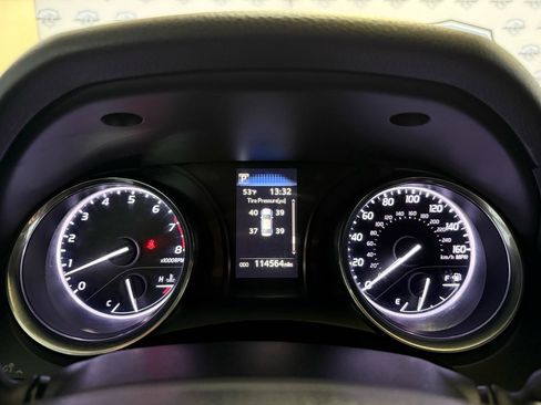 Used 2019 Toyota Camry SE image 31