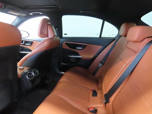 Used 2022 Mercedes-Benz C 300 Sedan image 15