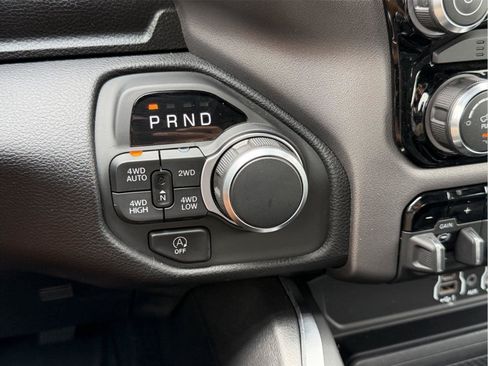 Used 2025 RAM 1500 Big Horn w/ Night Edition AWD/4WD image 25