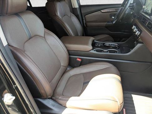 Used 2023 Honda Pilot Elite image 21