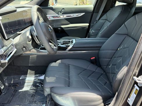 New 2026 BMW 740i w/ Premium Package RWD image 20