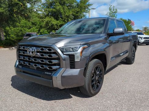 Used 2025 Toyota Tundra Platinum AWD/4WD image 2