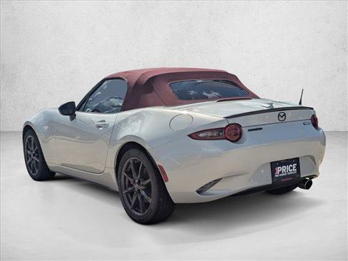 Used 2018 MAZDA MX-5 Miata Club image 7