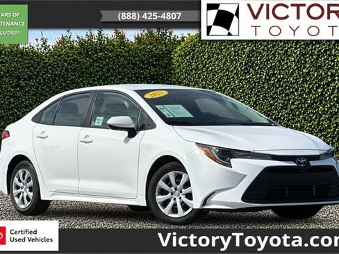 Certified 2025 Toyota Corolla LE FWD image 1