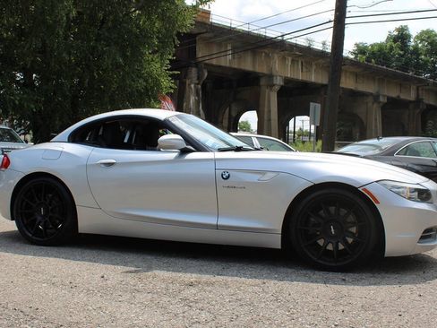 Used 2011 BMW Z4 sDrive35i RWD image 10