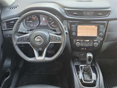 Used 2019 Nissan Rogue SL image 25