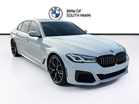 Used 2021 BMW 540i w/ M Sport Package RWD image 1