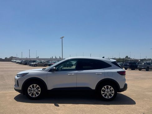 Used 2025 Ford Escape Active AWD/4WD image 14