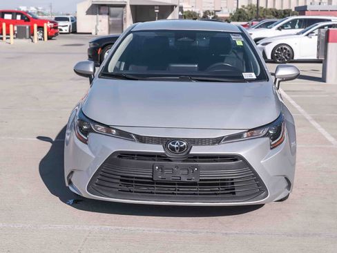 Certified 2024 Toyota Corolla LE FWD image 2