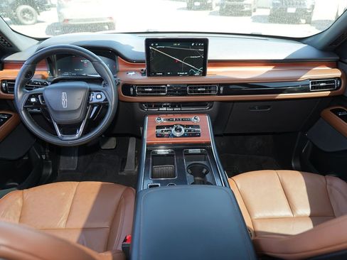 Used 2023 Lincoln Aviator Reserve w/ Equipment Group 201A AWD/4WD image 26