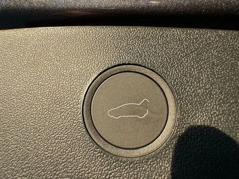 Used 2023 Tesla Model 3 Standard Range RWD image 39
