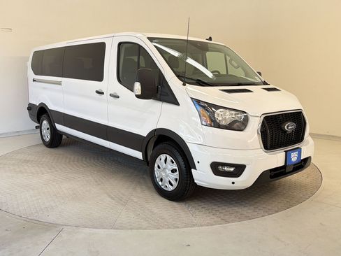 Used 2024 Ford Transit 350 XLT image 7
