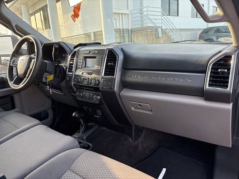 Used 2017 Ford F250 XLT w/ FX4 Off-Road Package image 9