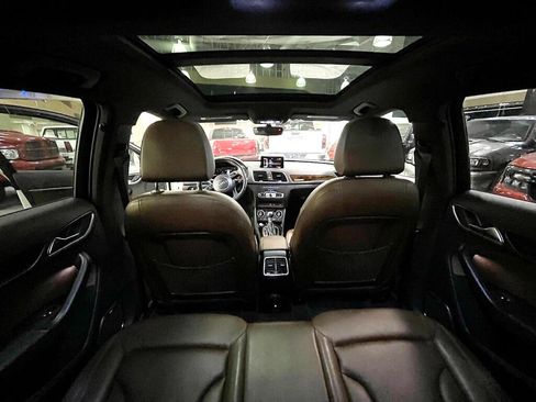 Used 2017 Audi Q3 2.0T Prestige w/ Prestige Package image 16