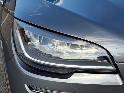 Used 2023 Lincoln Aviator Standard w/ Premium Package image 10