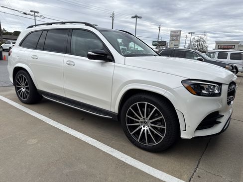 Used 2022 Mercedes-Benz GLS 450 4MATIC image 5