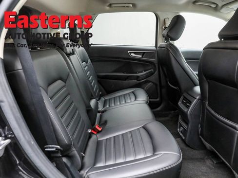 Used 2020 Ford Edge SEL image 23