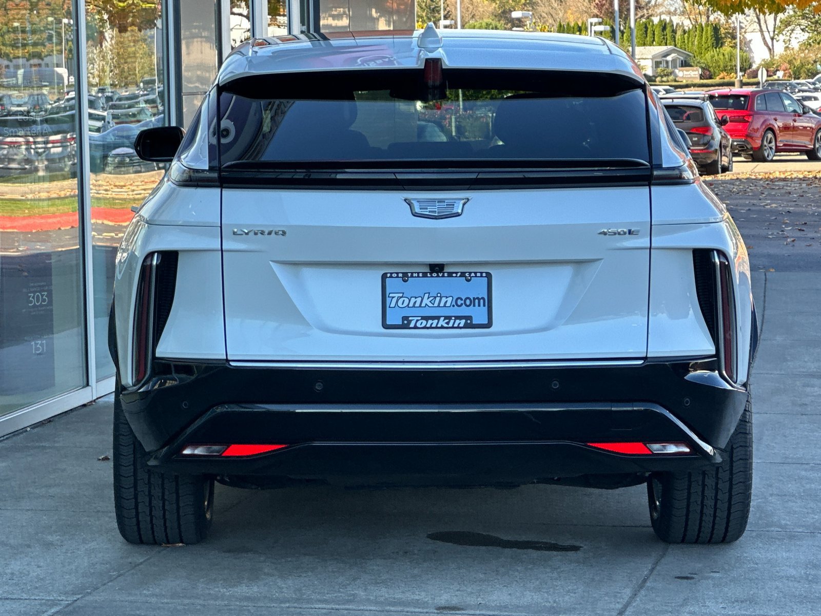 Used 2024 Cadillac Lyriq Tech RWD image 5
