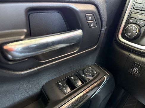 Used 2020 Chevrolet Silverado 1500 LT image 26