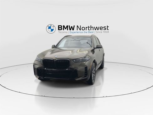 New 2026 BMW X5 xDrive40i w/ M Sport Package AWD/4WD image 8