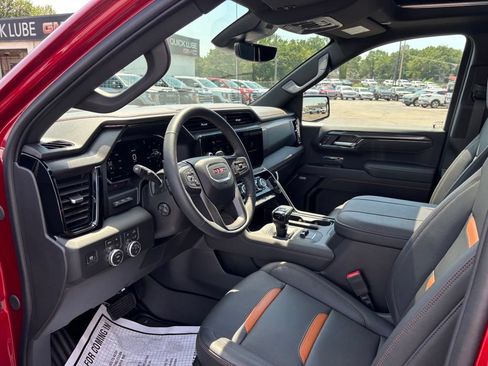 Used 2026 GMC Sierra 1500 AT4 w/ Technology Package AWD/4WD image 14