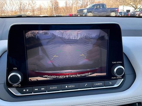 Certified 2023 Nissan Rogue SV image 13