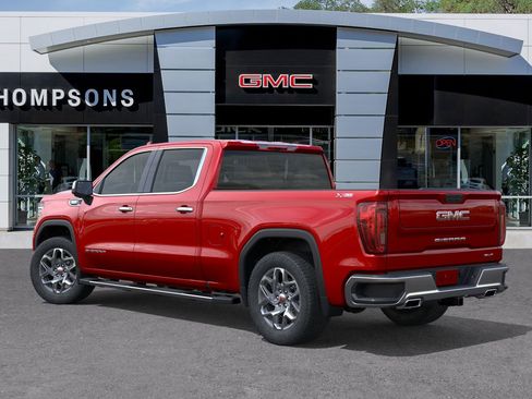 New 2026 GMC Sierra 1500 SLT image 2