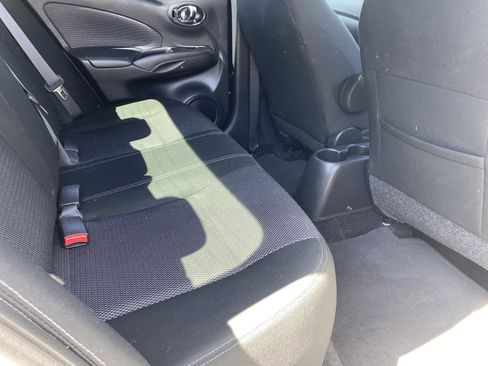Used 2018 Nissan Versa SV FWD image 13