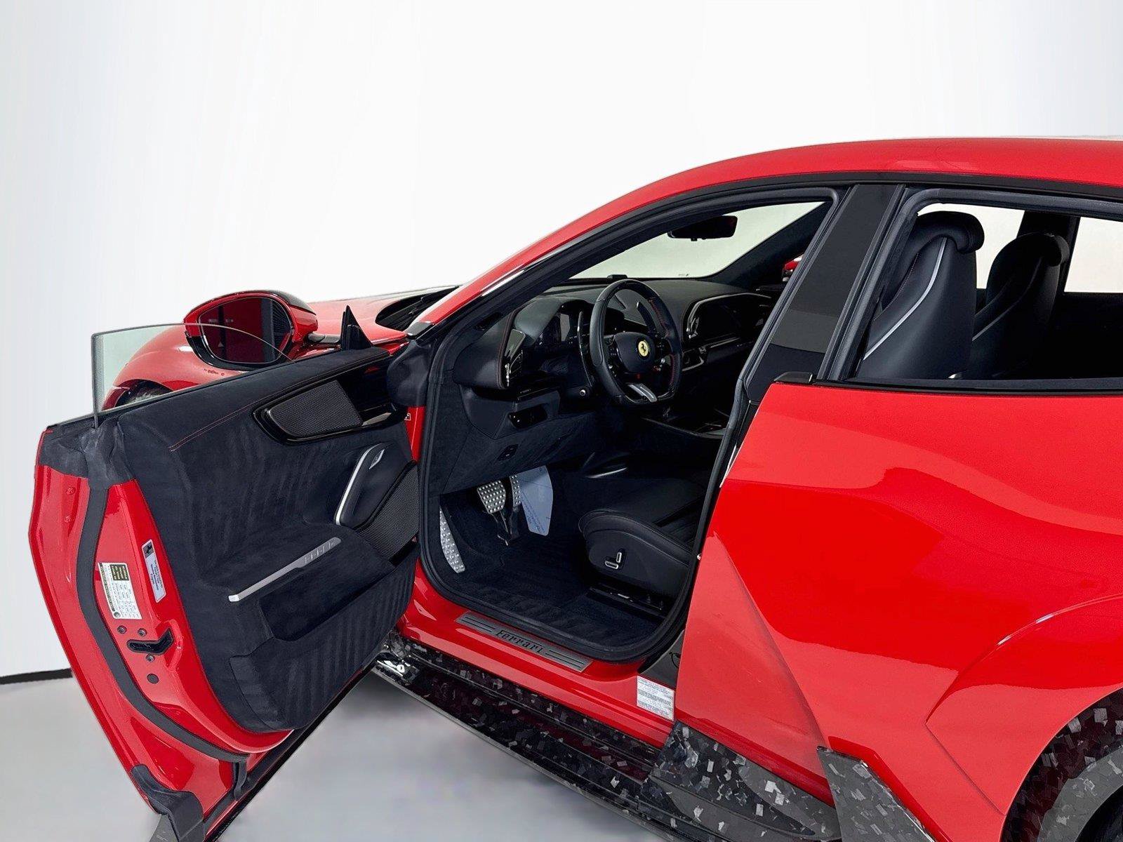 Used 2026 Ferrari Purosangue AWD/4WD image 11
