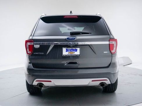Used 2017 Ford Explorer Limited w/ Equipment Group 301A image 5