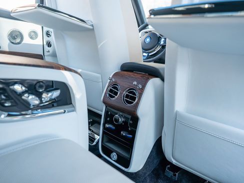 Certified 2022 Rolls-Royce Cullinan image 61