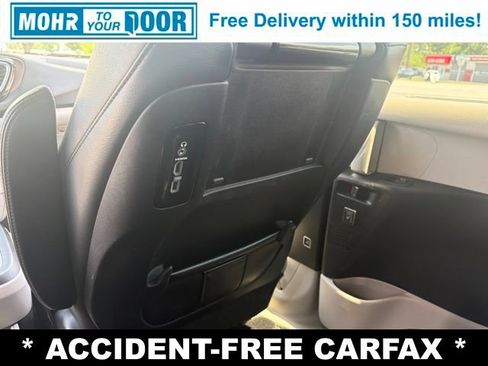 Used 2017 Chrysler Pacifica Touring-L Plus w/ Advanced Safetytec Group FWD image 37