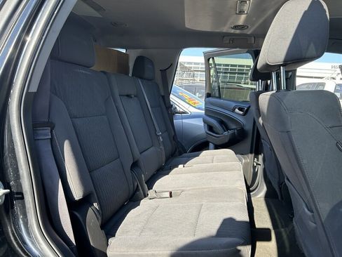 Used 2017 GMC Yukon SLE image 35