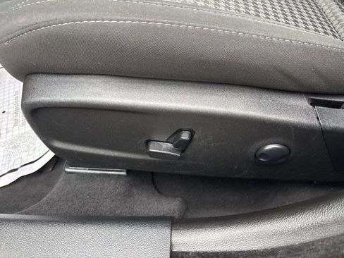 Used 2023 Dodge Charger SXT image 12