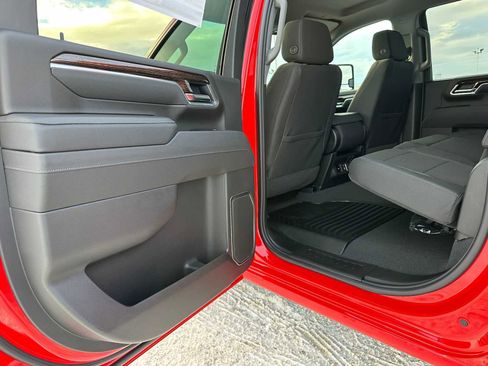 New 2026 GMC Sierra 2500 SLE image 15