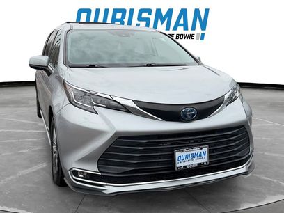Used 2021 Toyota Sienna XLE