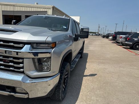 Used 2020 Chevrolet Silverado 2500 LTZ w/ LTZ Premium Package AWD/4WD image 2