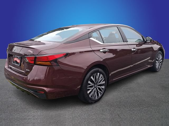 Used 2025 Nissan Altima 2.5 SV AWD/4WD image 4