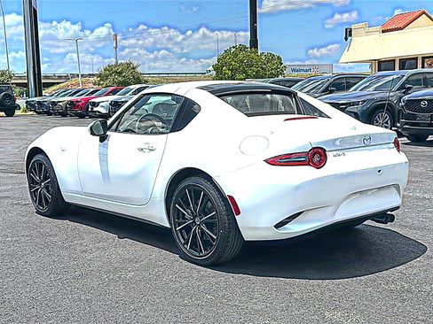 New 2026 MAZDA MX-5 Miata RF Grand Touring RWD image 6