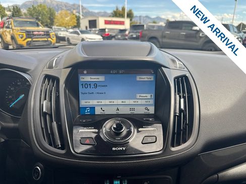 Used 2019 Ford Escape Titanium AWD/4WD image 23